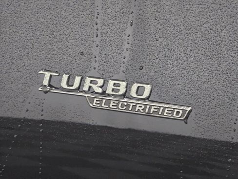 New 2026 Mercedes-Benz C 43 AMG 4MATIC Sedan image 22