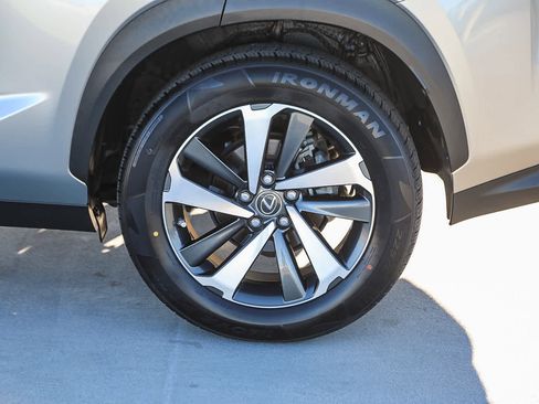 Used 2019 Lexus NX 300h AWD image 11