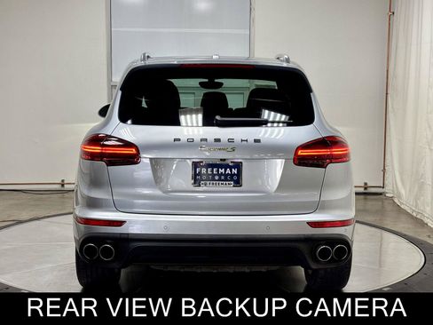 Used 2016 Porsche Cayenne S AWD/4WD image 8
