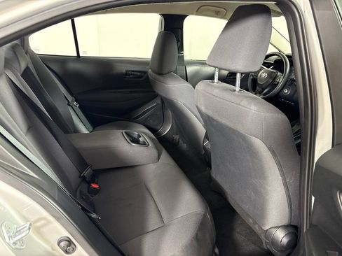 Used 2025 Toyota Corolla LE FWD image 18