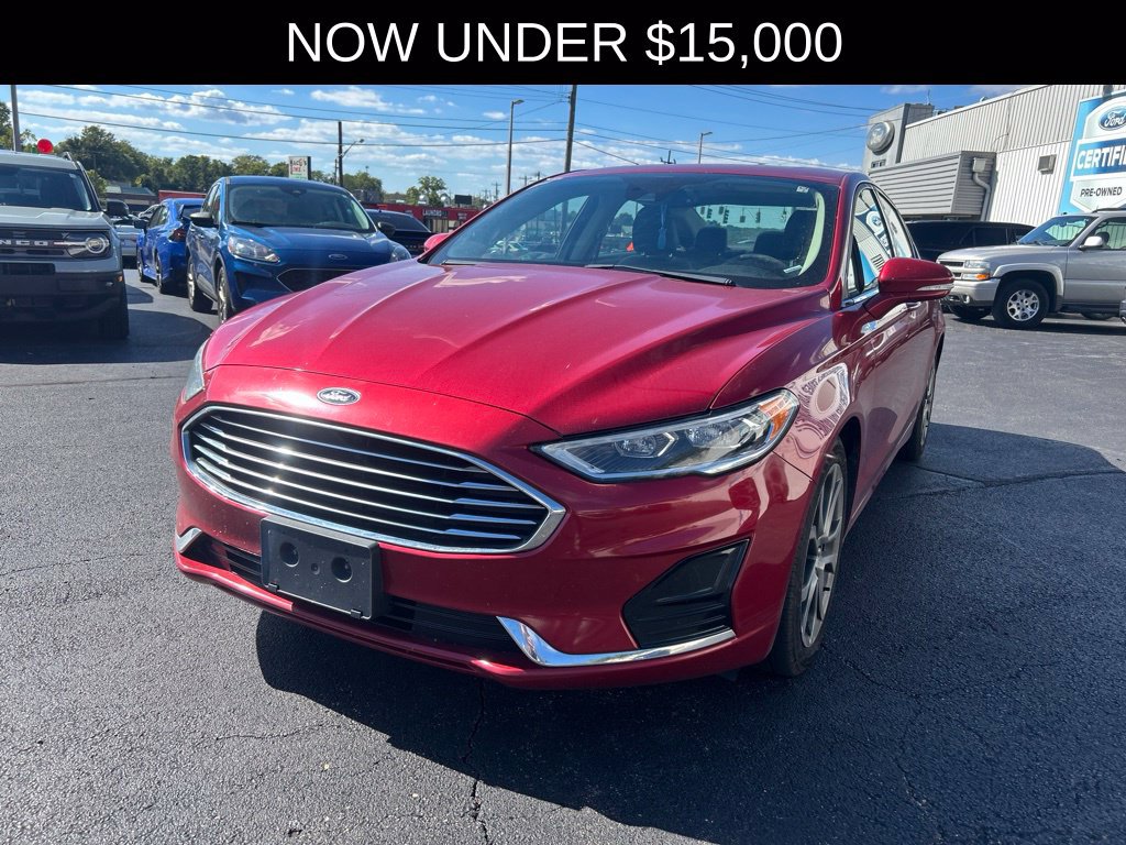 Used 2020 Ford Fusion SEL FWD image 2