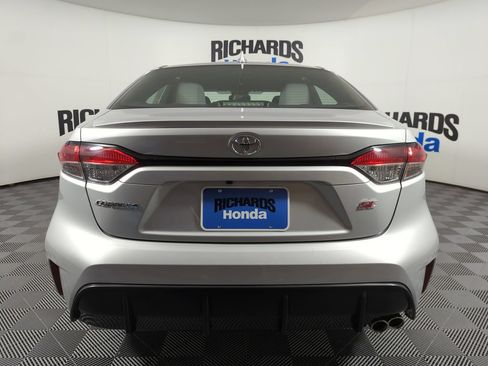 Used 2024 Toyota Corolla SE FWD image 4