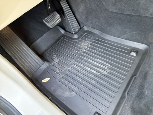 Certified 2022 Volvo XC60 B5 Inscription w/ Advanced Package image 17