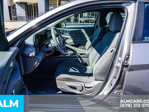 Used 2023 Hyundai Elantra SEL w/ Convenience Package FWD image 19