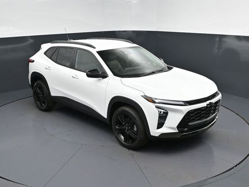 New 2026 Chevrolet Trax ACTIV w/ Driver Confidence Package image 1