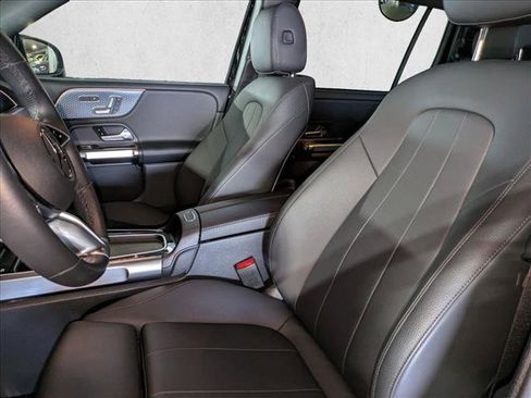Certified 2025 Mercedes-Benz GLB 250 image 19