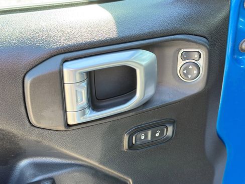 Used 2021 Jeep Wrangler Unlimited Rubicon w/ LED Lighting Group image 21