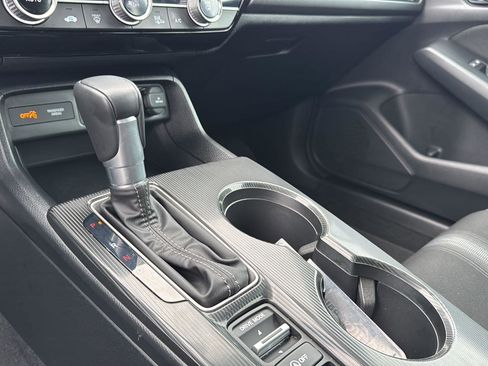 Used 2025 Honda Civic Sport image 24