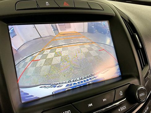 Used 2017 Buick Regal Sport Touring image 19