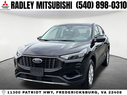 Used 2025 Ford Escape Active AWD/4WD image 1