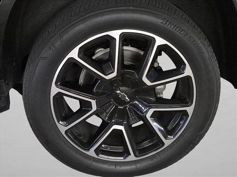 Used 2025 Chevrolet Tahoe RST w/ Comfort Package RWD image 16