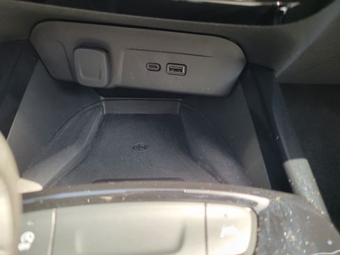 Used 2025 Chevrolet Trax RS w/ Sunroof Package FWD image 20