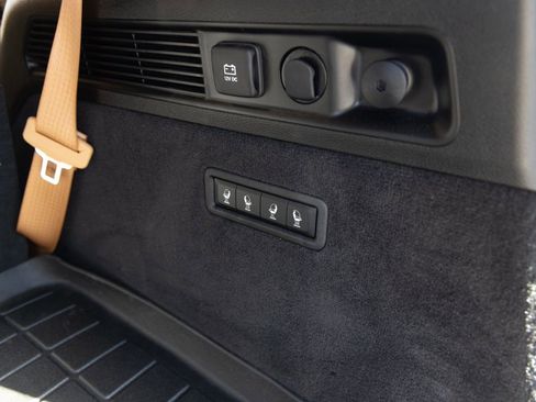 Used 2023 Jeep Grand Wagoneer Series III AWD/4WD image 32