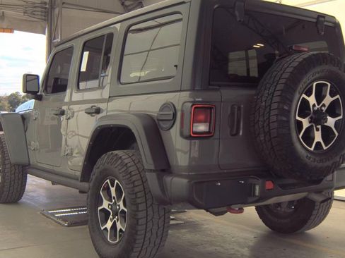 Used 2021 Jeep Wrangler Unlimited Rubicon AWD/4WD image 3