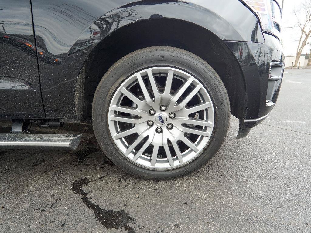 Used 2024 Ford Expedition Max Limited AWD/4WD image 16