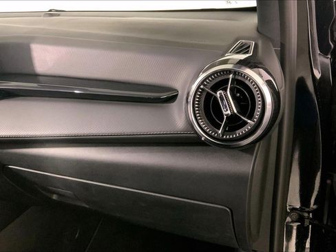 Used 2025 Chevrolet Equinox LT image 16