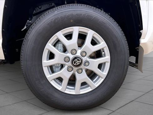New 2026 Toyota Tacoma SR5 AWD/4WD image 12