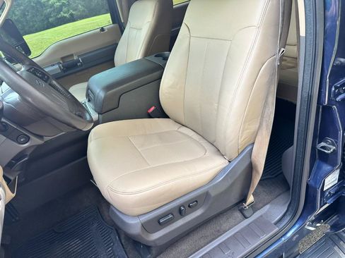 Used 2015 Ford F250 Lariat w/ Lariat Ultimate Package AWD/4WD image 14