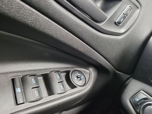 Used 2014 Ford Escape S FWD image 27