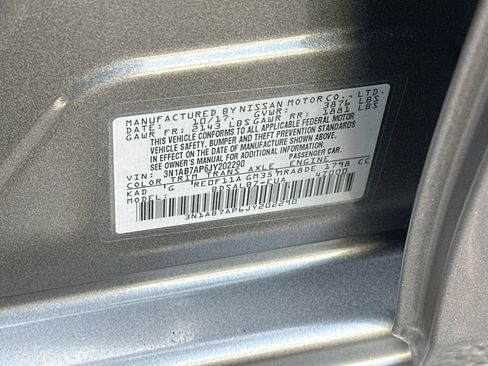 Used 2018 Nissan Sentra S FWD image 12