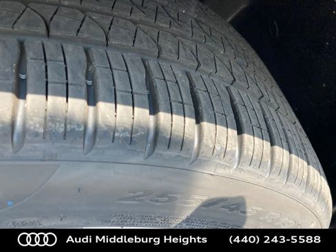 Certified 2025 Audi Q3 2.0T Premium w/ Convenience Package image 19