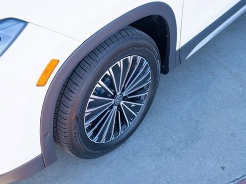 New 2026 Volkswagen Tiguan S image 10