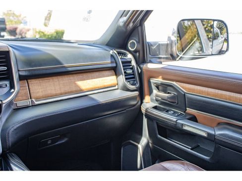 Used 2019 RAM 2500 Limited AWD/4WD image 54