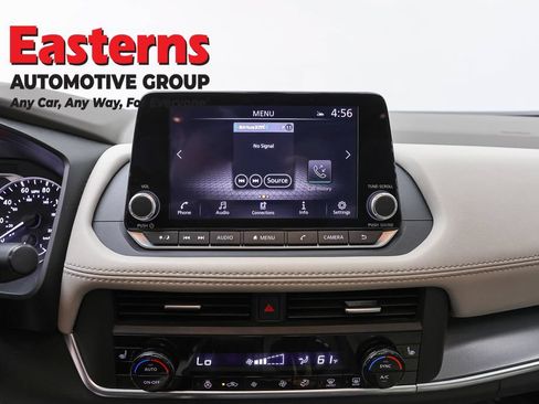 Used 2023 Nissan Rogue SV w/ SV Premium B Package AWD/4WD image 12