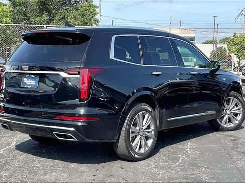 Used 2023 Cadillac XT6 Premium Luxury AWD/4WD image 12
