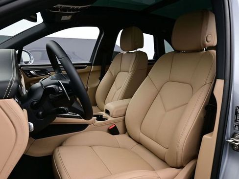 New 2026 Porsche Macan S image 5