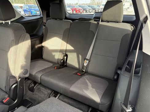 Used 2020 Chevrolet Traverse LT w/ LPO, Black Accent Package image 14