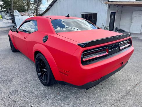 Used 2019 Dodge Challenger SRT Hellcat image 5
