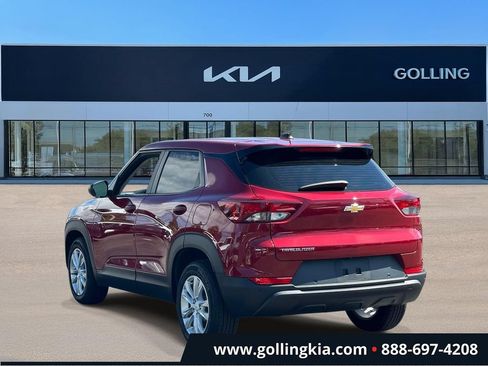 Used 2021 Chevrolet TrailBlazer LS FWD image 4