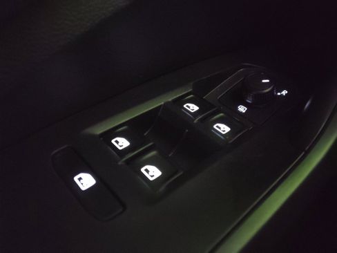 Used 2019 Volkswagen Jetta S w/ Driver Assistance Package FWD image 27