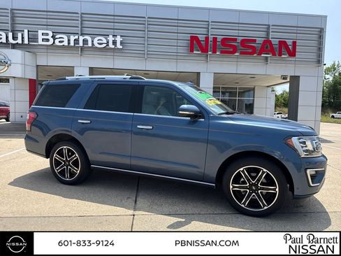 Used 2020 Ford Expedition Limited w/ Texas Edition Package RWD image 5