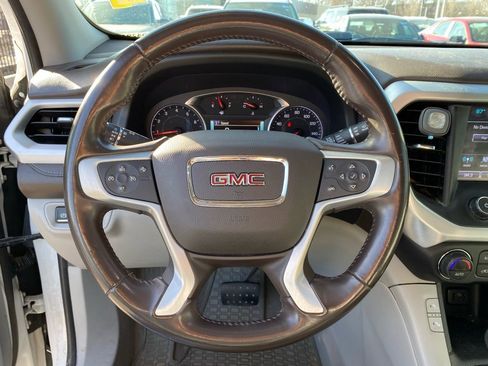 Used 2018 GMC Acadia SLT w/ LPO, Floor Liner Package image 13