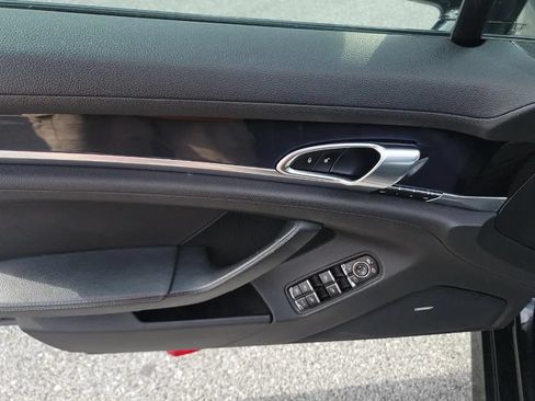 Used 2015 Porsche Panamera 4 AWD/4WD image 10