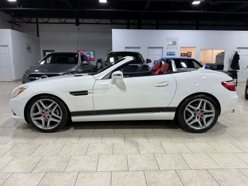 Used 2013 Mercedes-Benz SLK 250 image 30