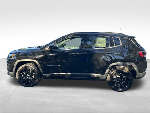 New 2026 Jeep Compass Latitude w/ Quick Order Package 29K image 3