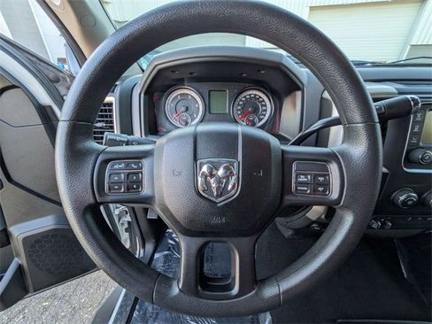 Used 2018 RAM 2500 SLT image 16