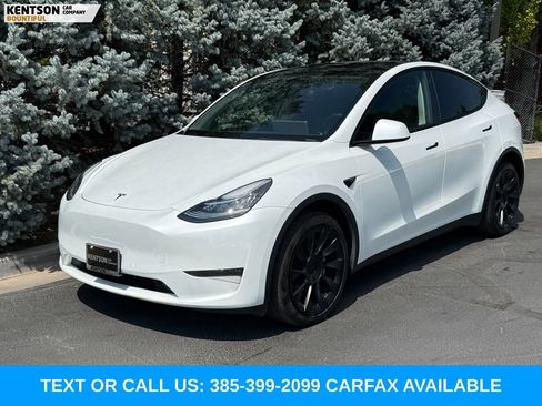 Used 2023 Tesla Model Y Long Range AWD/4WD image 2