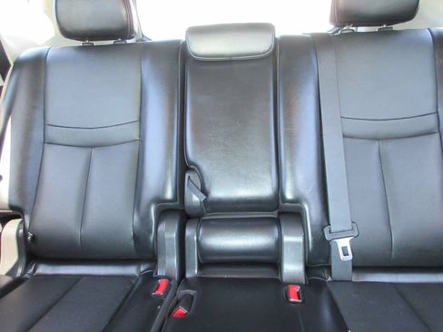 Used 2018 Nissan Rogue SL w/ Premium Package AWD/4WD image 20