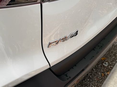 Used 2023 Toyota RAV4 Limited AWD/4WD image 7