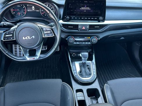 Used 2022 Kia Forte GT-Line w/ GT-Line Premium Package FWD image 9