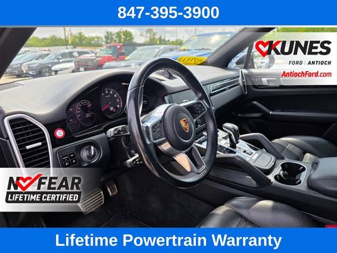 Used 2019 Porsche Cayenne S AWD/4WD image 16