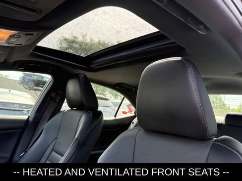 Used 2016 Lexus IS 200t RWD image 8