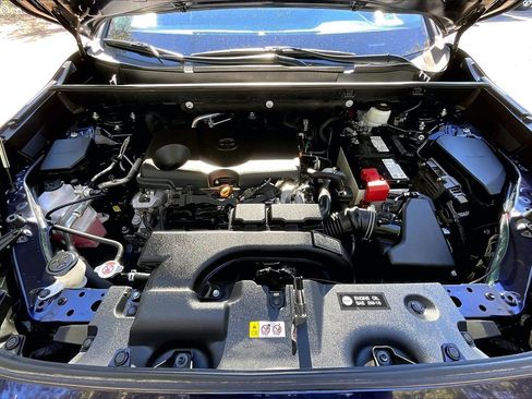 Used 2021 Toyota RAV4 XLE image 27