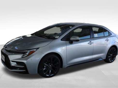 New 2026 Toyota Corolla SE FWD image 9