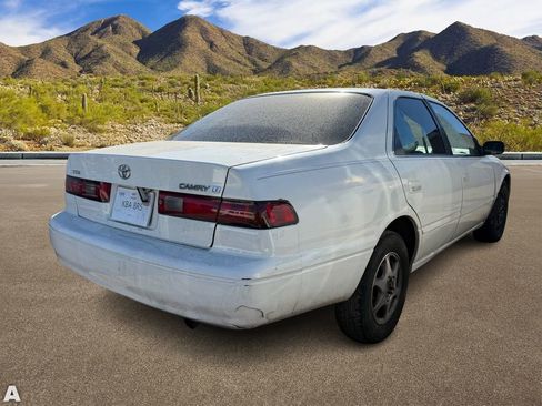 Used 1999 Toyota Camry XLE image 4