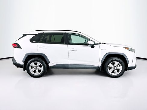 Used 2020 Toyota RAV4 XLE w/ All Weather Liner Package AWD/4WD image 10